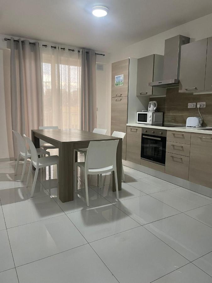Msida Suites Bagian luar foto