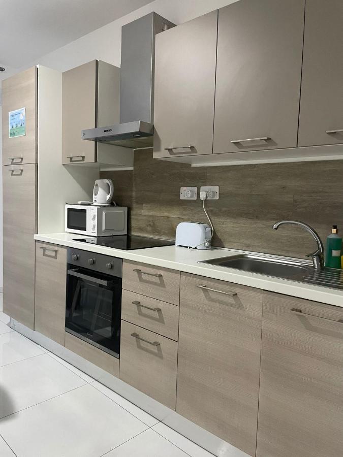 Msida Suites Bagian luar foto